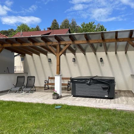 R Cottage Jacuzzival Balatonfenyves Extérieur photo
