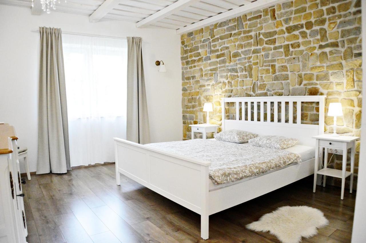 R Cottage Jacuzzival Balatonfenyves Extérieur photo