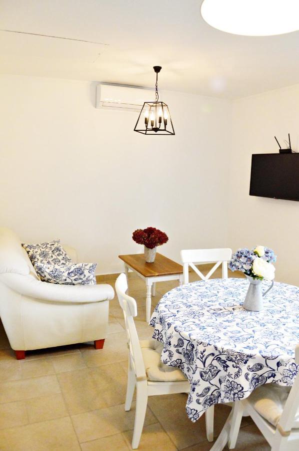 R Cottage Jacuzzival Balatonfenyves Extérieur photo
